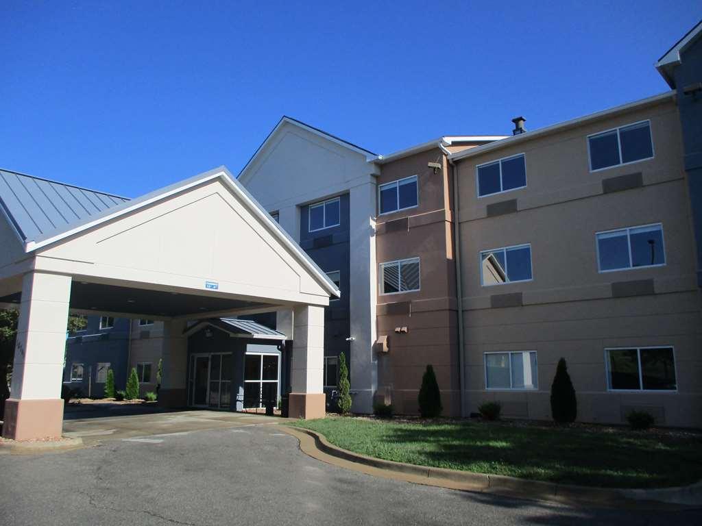 Best Western Independence Kansas City Hotel Exterior photo