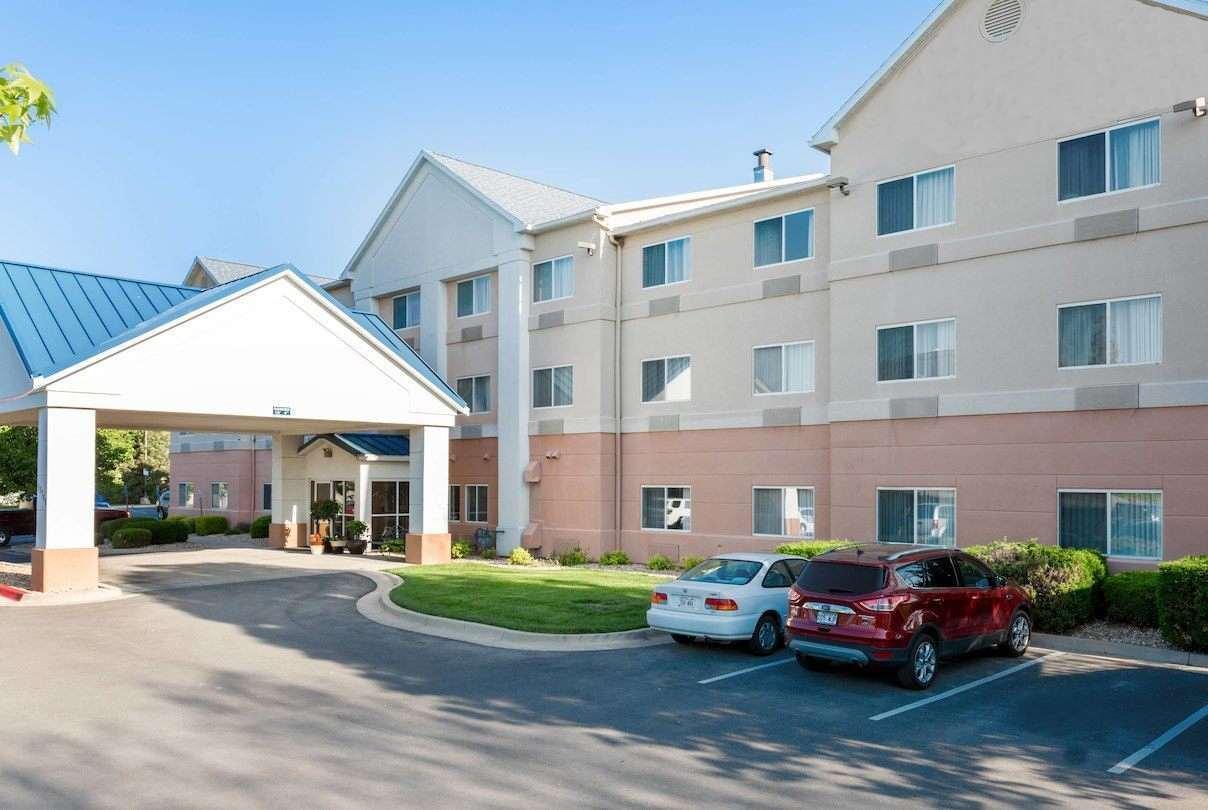 Best Western Independence Kansas City Hotel Exterior photo